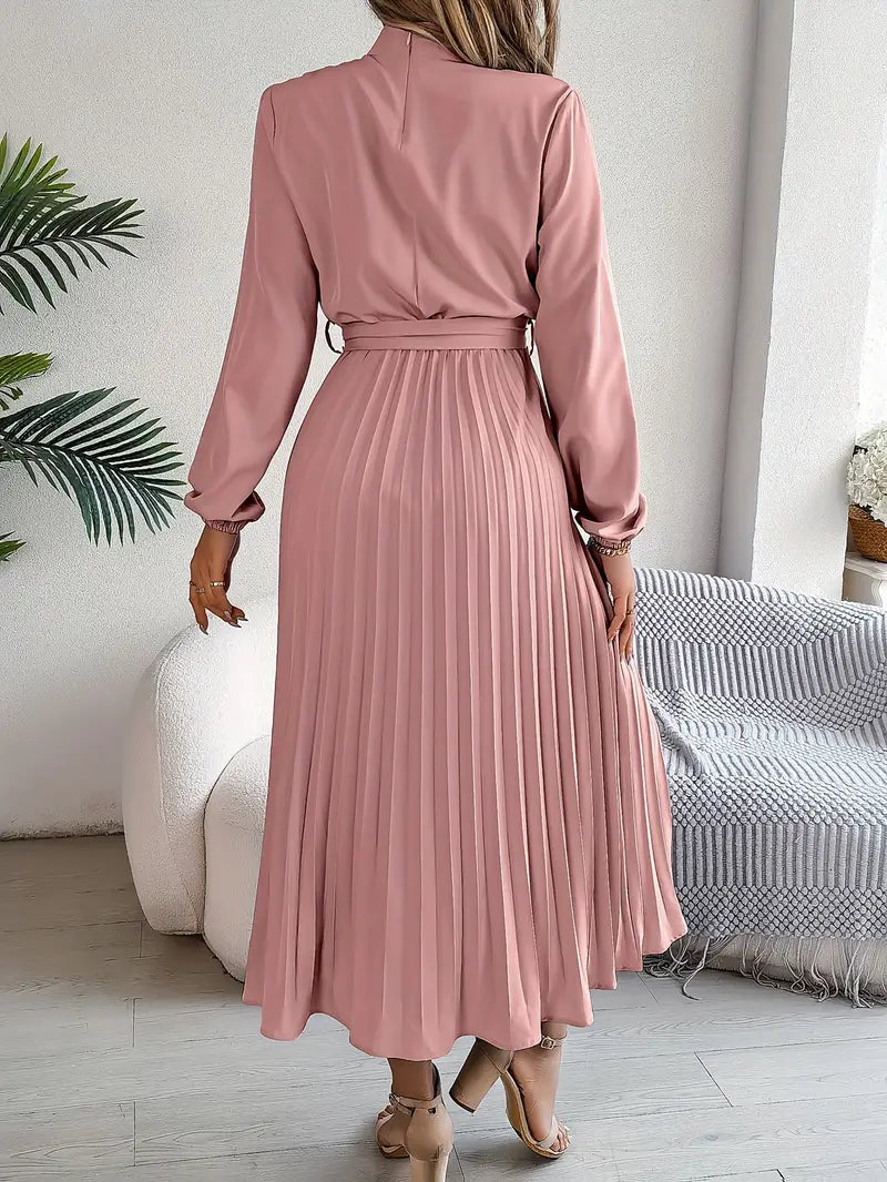 Layla - einfarbiges Kleid mit Stehkragen und plissiertem Gürtel