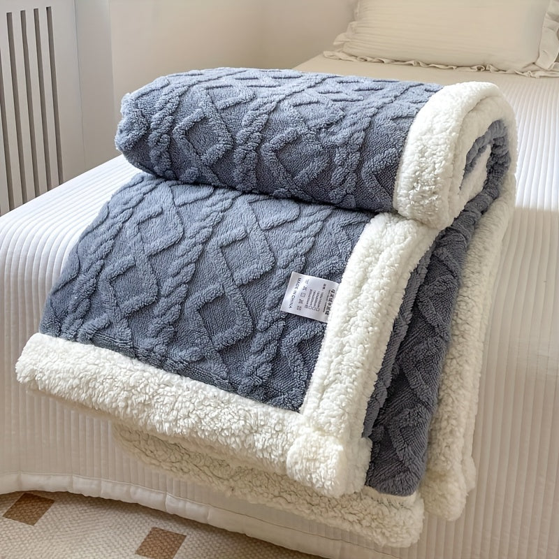 CozyNest - Reversible Fleece-Decke