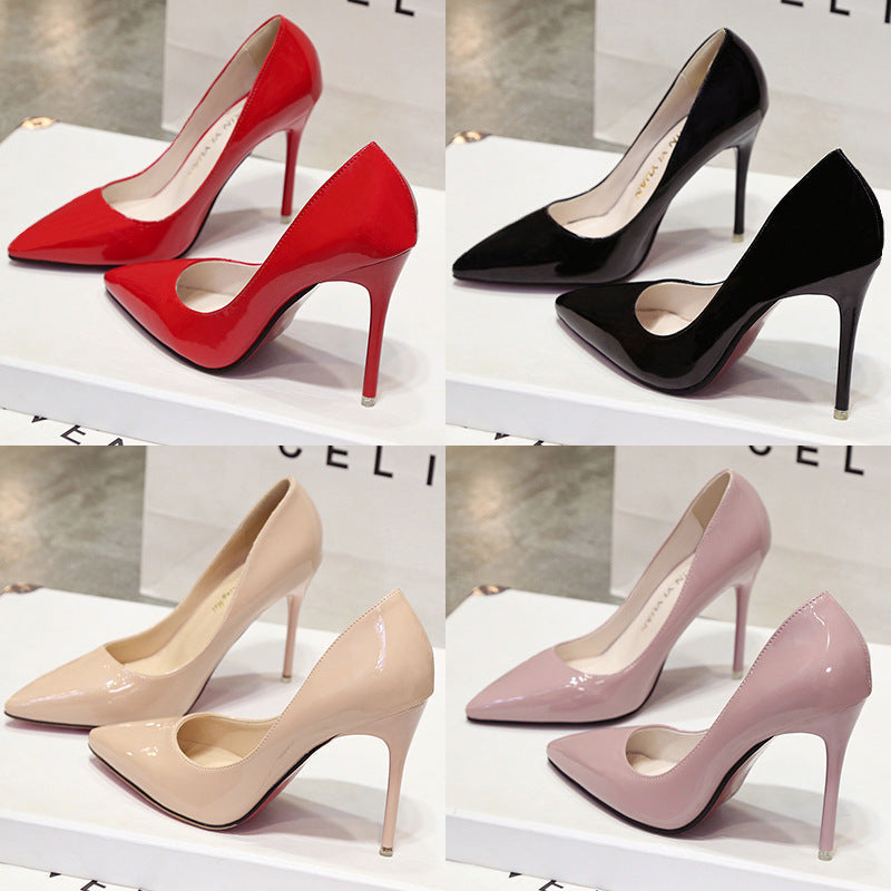 Elegante High Heels mit spitzen Zehen für den Sommer