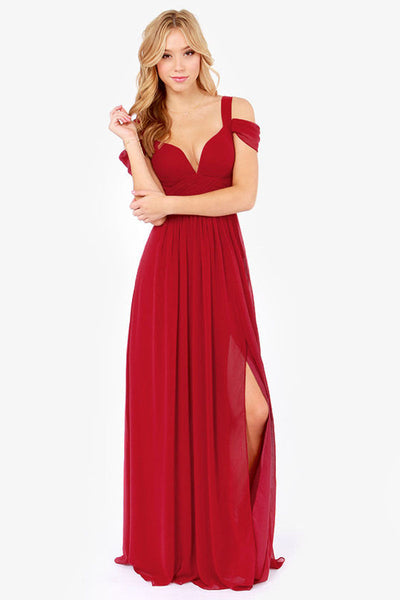 Elegantes Damenkleid mit offener Schulter und Schlitz in Maxilänge