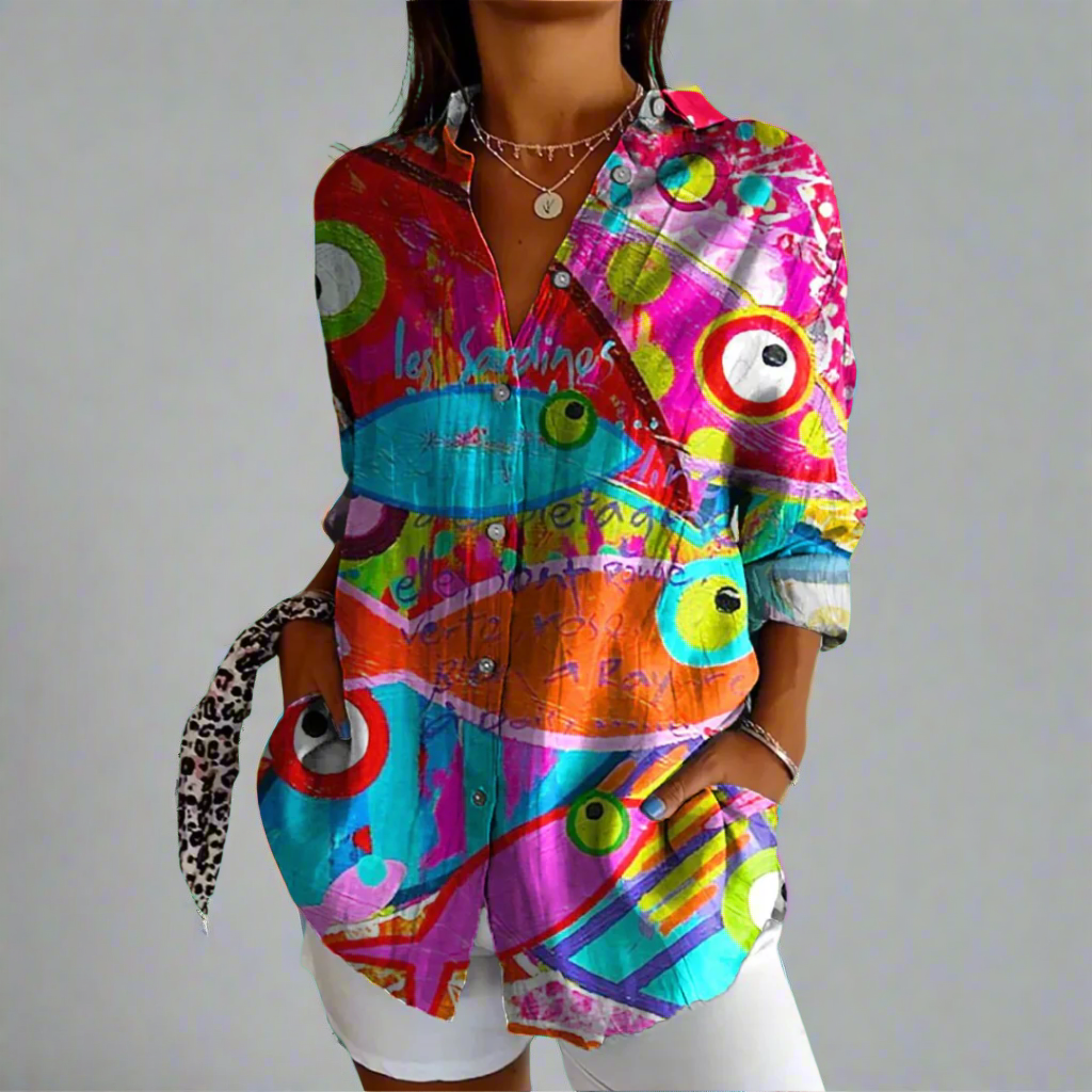 Klassische Bluse aus hochwertigem Stoff mit handgefertigten Details