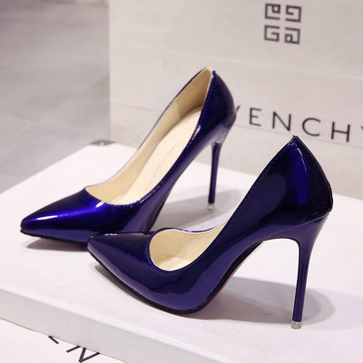 Elegante High Heels mit spitzen Zehen für den Sommer