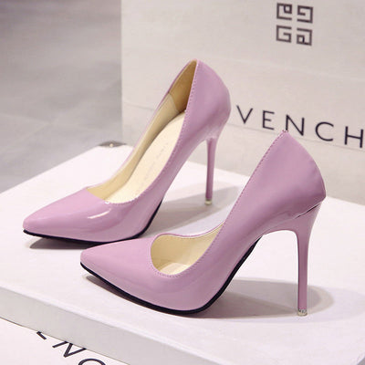 Elegante High Heels mit spitzen Zehen für den Sommer