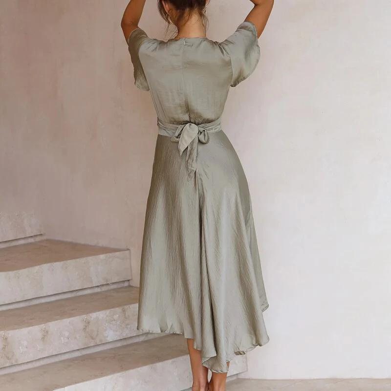 Modisches Midikleid für Frauen mit tiefem V-Ausschnitt und Cut-outs für den Sommer