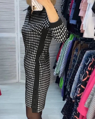 Lässiges Kleid mit V-Ausschnitt mit Hühnerfuß-Print