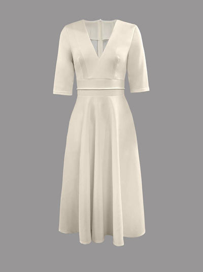 Elegantes Kleid mit V-Ausschnitt für Frauen