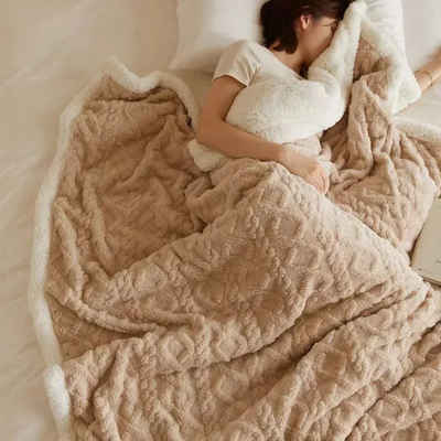 Warme Winterdecke für kalte Nächte – Dick, Flauschig & Stilvoll für Schlafzimmer & Sofa