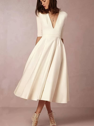 Elegantes Kleid mit V-Ausschnitt für Frauen