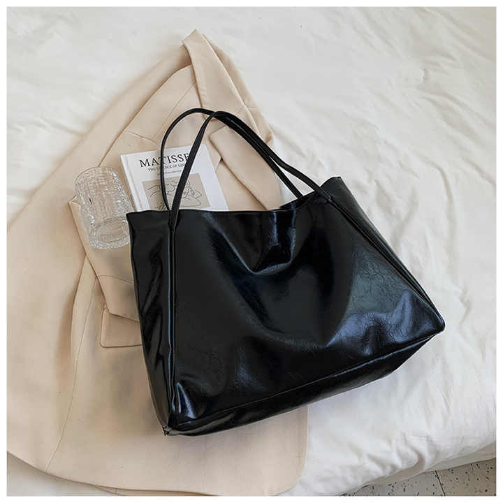 Aurora | Geräumige, elegante Handtasche für Damen