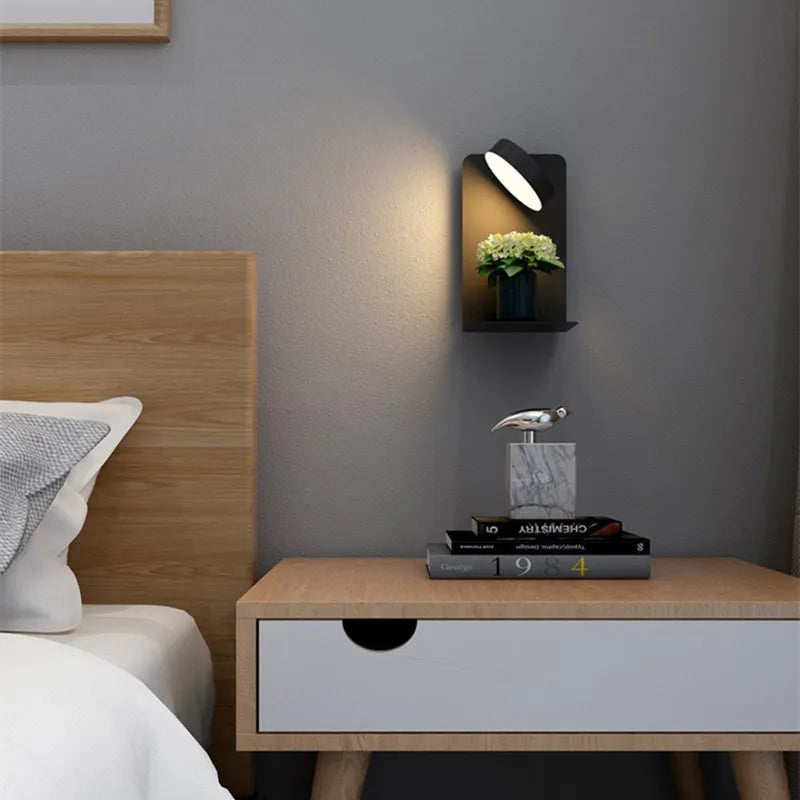 EasyHome | Dimmbare LED-Schlafzimmerlampe und Handy-Ladegerät in einem