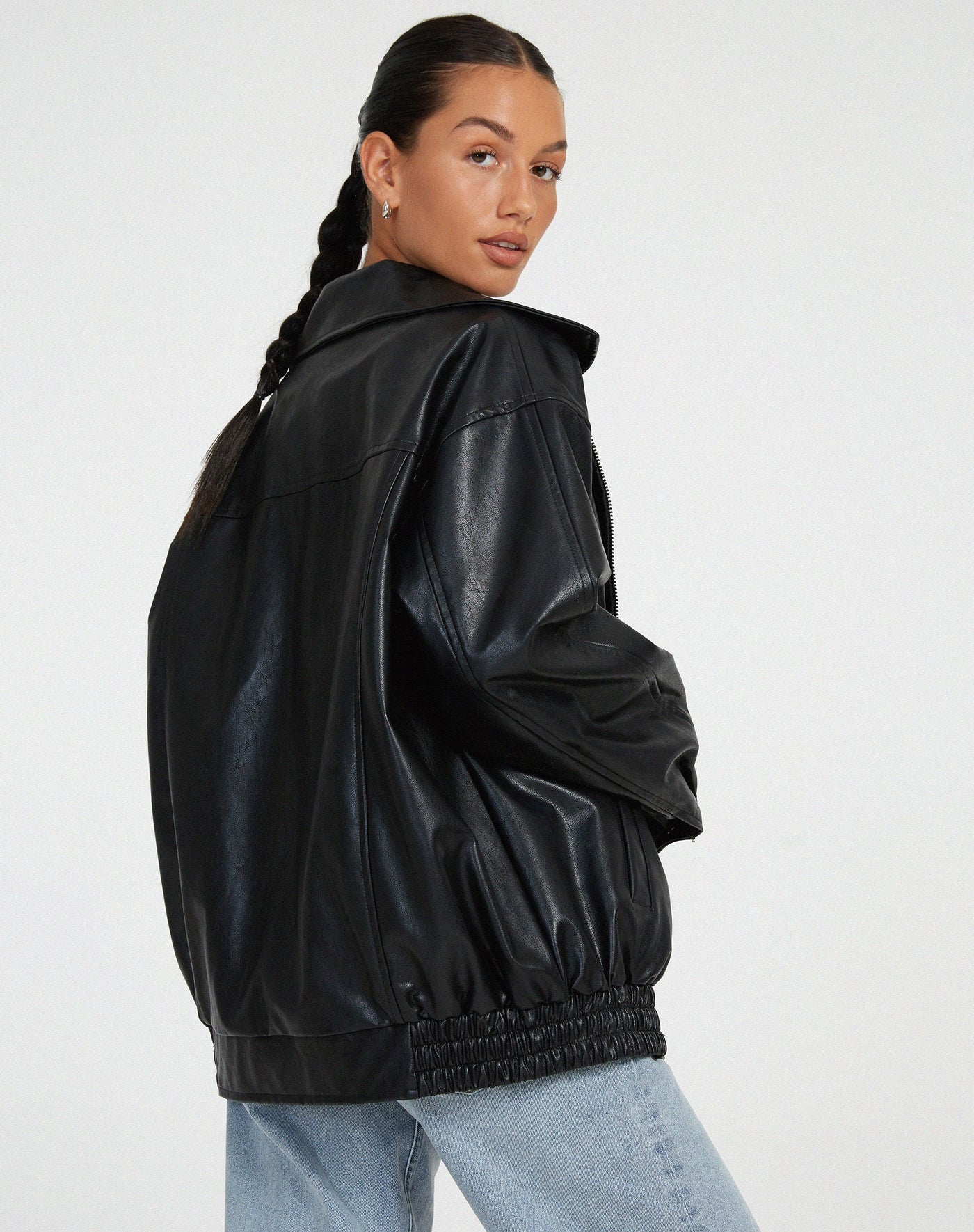 Stylische Lederjacke in Übergröße - Komfortabel und trendig für jeden Tag