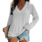 Eleanor - Elegantes weißes V-Ausschnitt-Shirt mit langen Ärmeln und Windjacke für Frauen