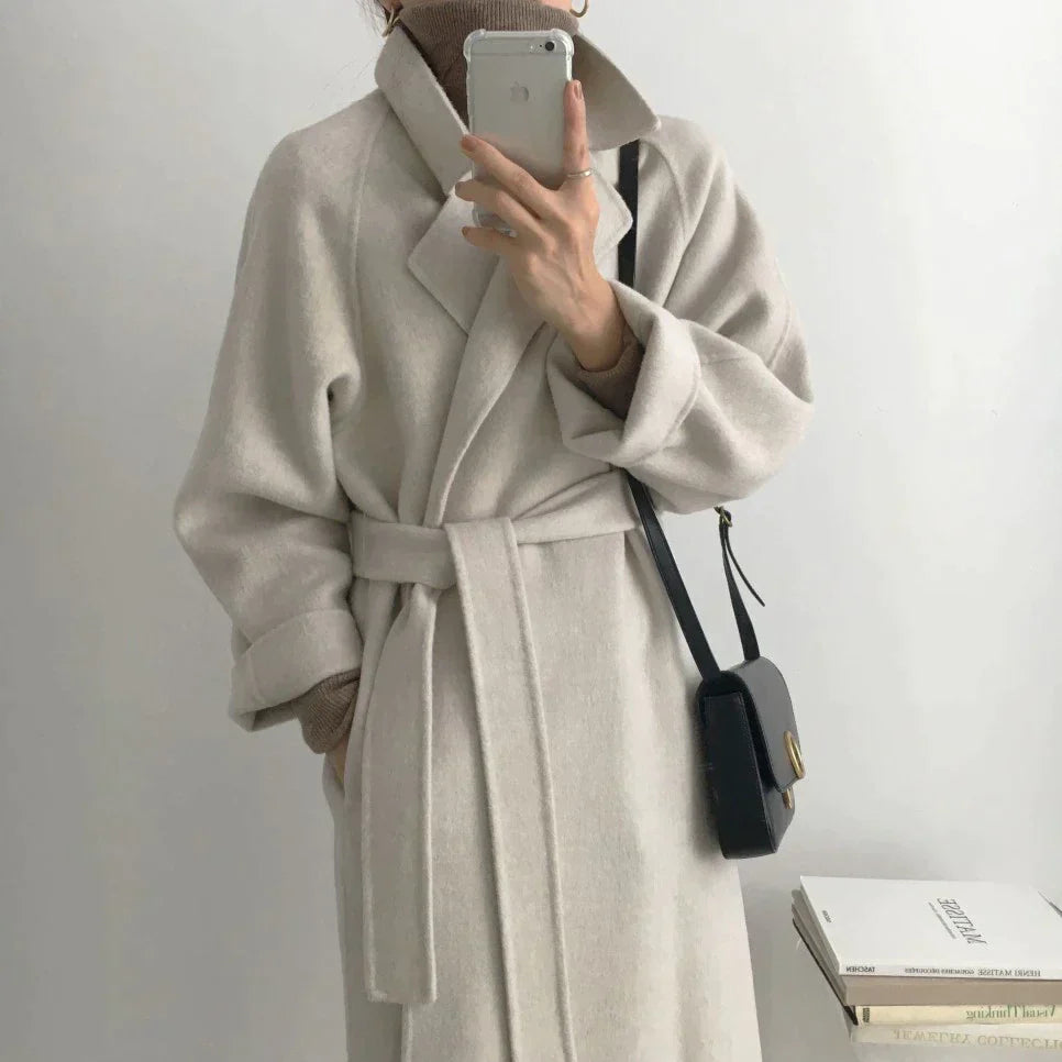 Warme, wattierte Winterjacke für Frauen mit voller Länge