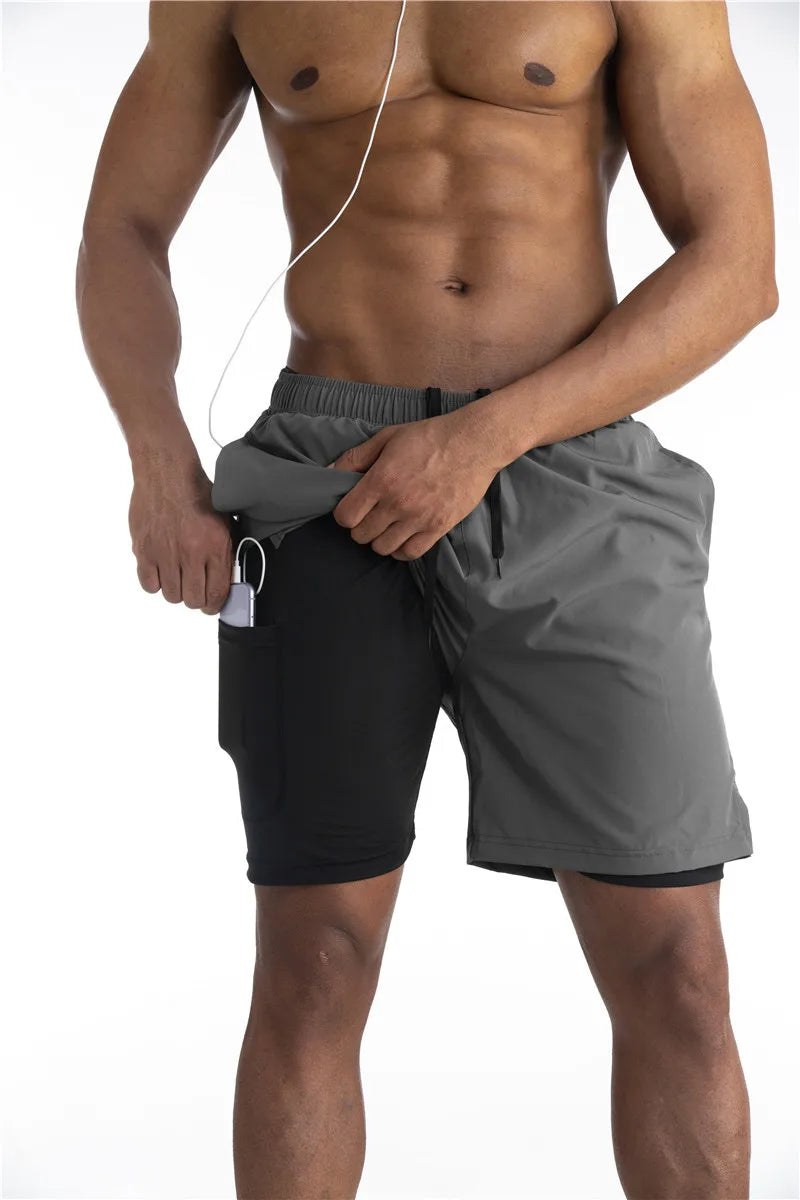 Titan | Gefütterte Laufshorts mit Handytasche - Komfort und Funktionalität