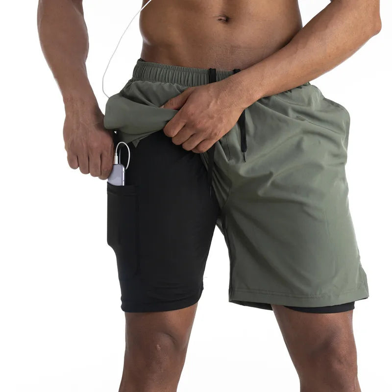 Titan | Gefütterte Laufshorts mit Handytasche - Komfort und Funktionalität