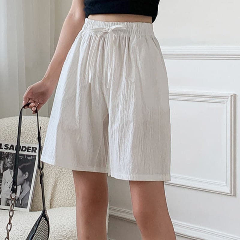 Knielange Shorts für Frauen - Relaxed Fit - Elastischer Bund - Atmungsaktive Naturfasern