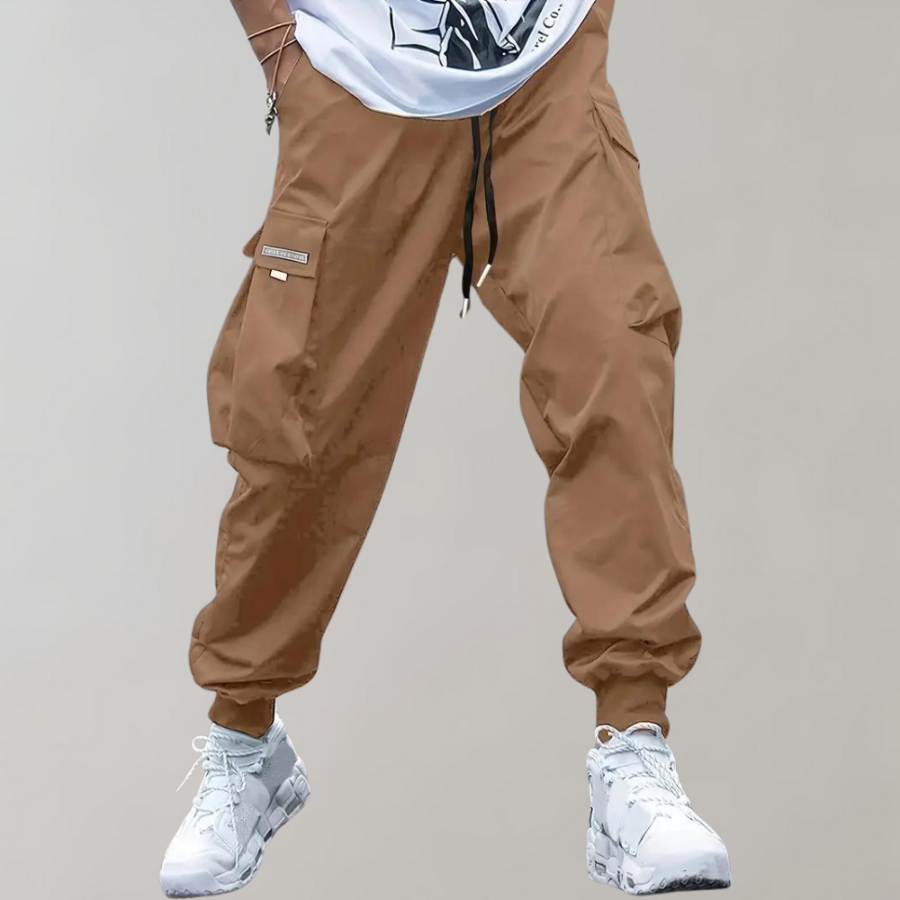 Vielseitige Herren-Cargohose mit schmalem Bein