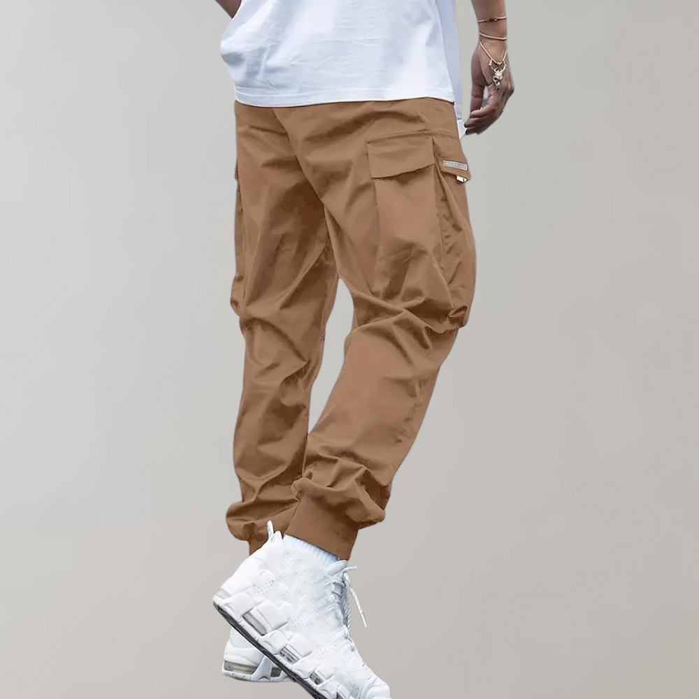 Vielseitige Herren-Cargohose mit schmalem Bein