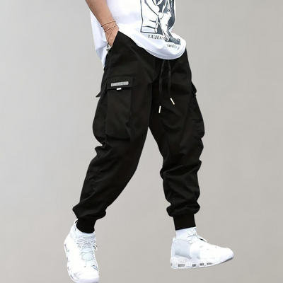 Vielseitige Herren-Cargohose mit schmalem Bein