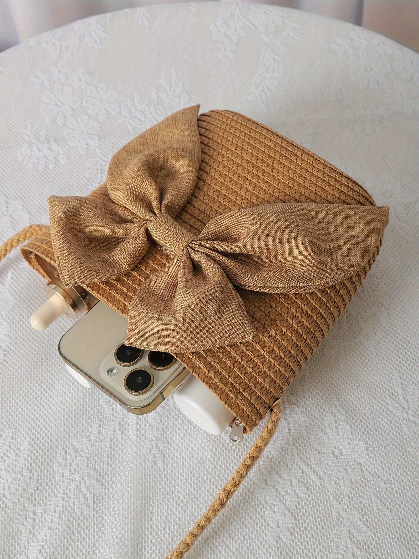 Julia | Boho Straw Crossbody Bag mit Schleife oder Blume - Perfekt für Sommerausflüge!