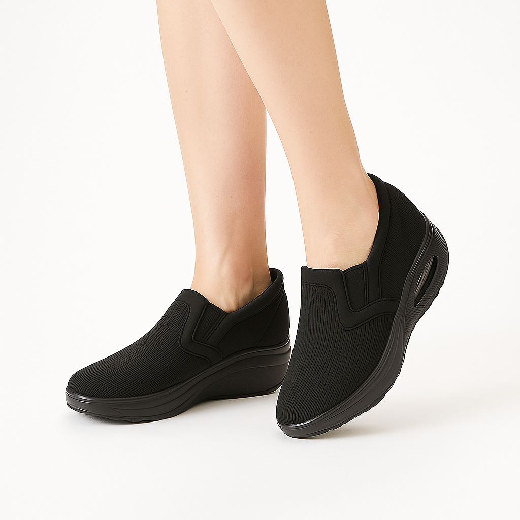 Lightweight sneakers for women