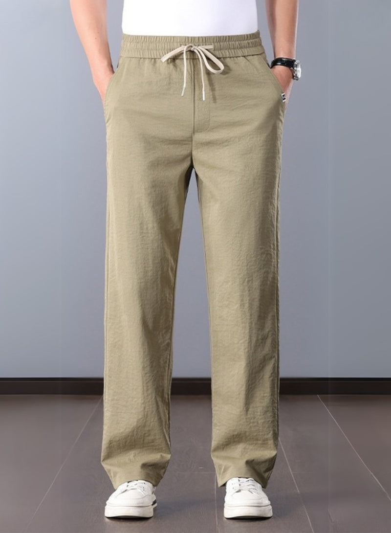 Klassische natürliche Texturhose Herren gerade geschnitten zeitloser Sommerstil