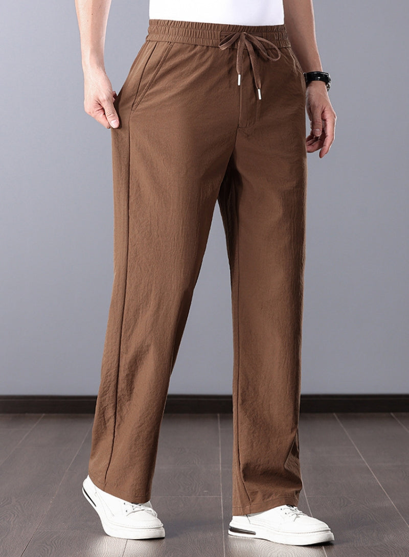 Klassische natürliche Texturhose Herren gerade geschnitten zeitloser Sommerstil