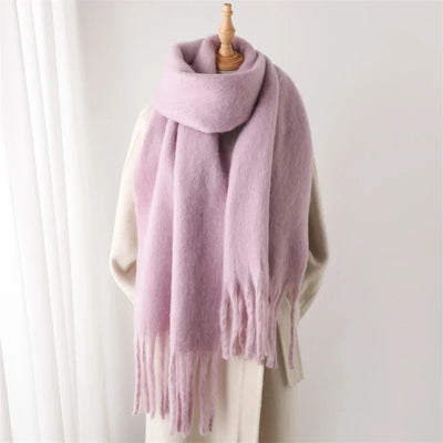 Luxuriöser Kaschmirschal für Damen mit großen Quasten für winterlichen Stil und Komfort