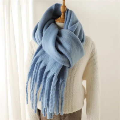 Luxuriöser Kaschmirschal für Damen mit großen Quasten für winterlichen Stil und Komfort