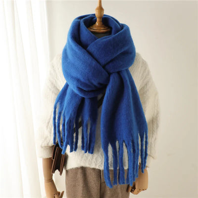 Luxuriöser Kaschmirschal für Damen mit großen Quasten für winterlichen Stil und Komfort