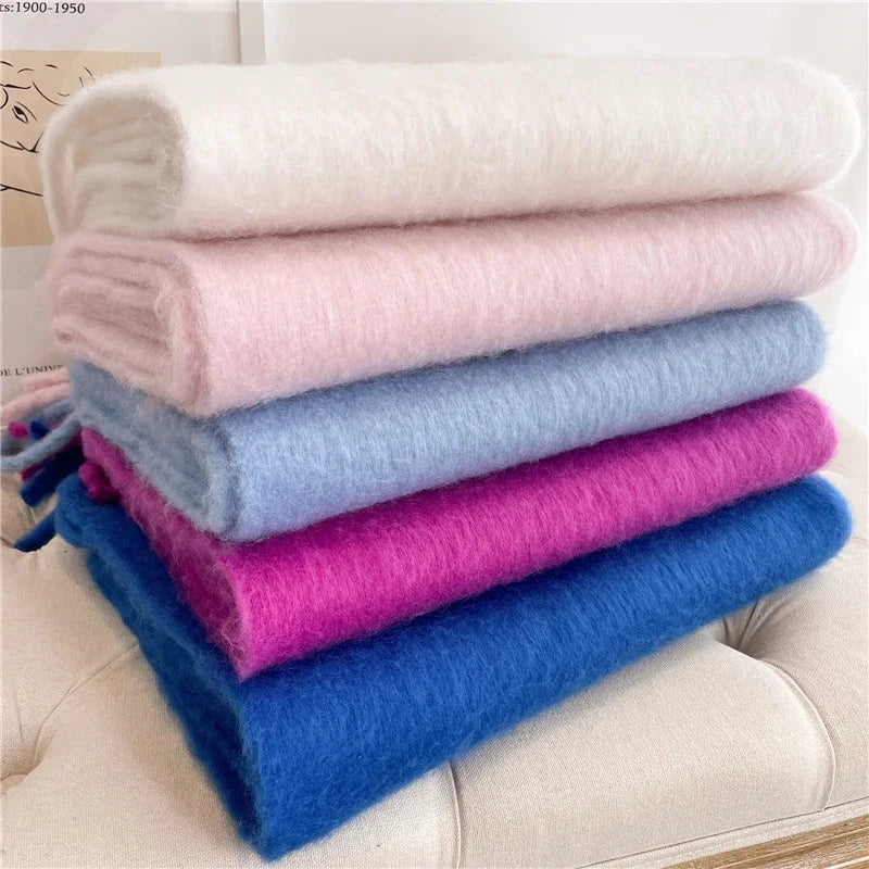 Luxuriöser Kaschmirschal für Damen mit großen Quasten für winterlichen Stil und Komfort