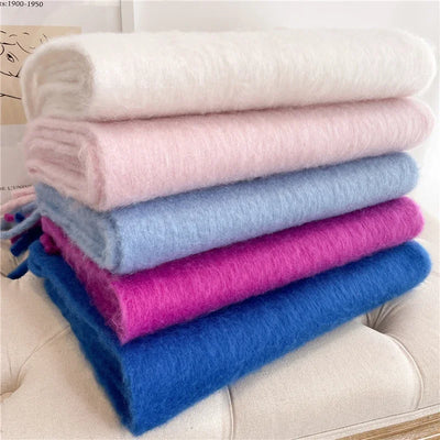 Luxuriöser Kaschmirschal für Damen mit großen Quasten für winterlichen Stil und Komfort