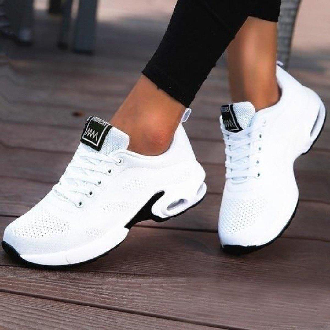 Orthopädische Schuhe für Frauen | Leichte und bequeme Wanderschuhe