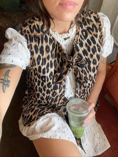 Leonie - Frühlingsweste mit Leopard