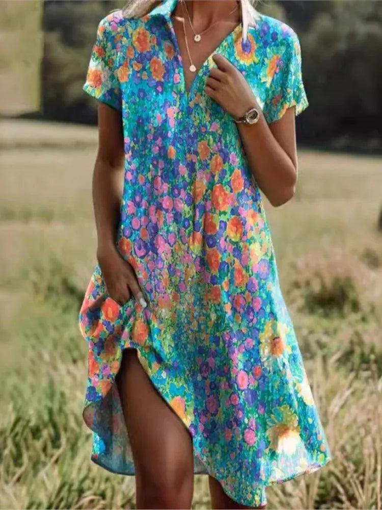 Carla | Elegantes Blumenkleid mit V-Ausschnitt und Knöpfen