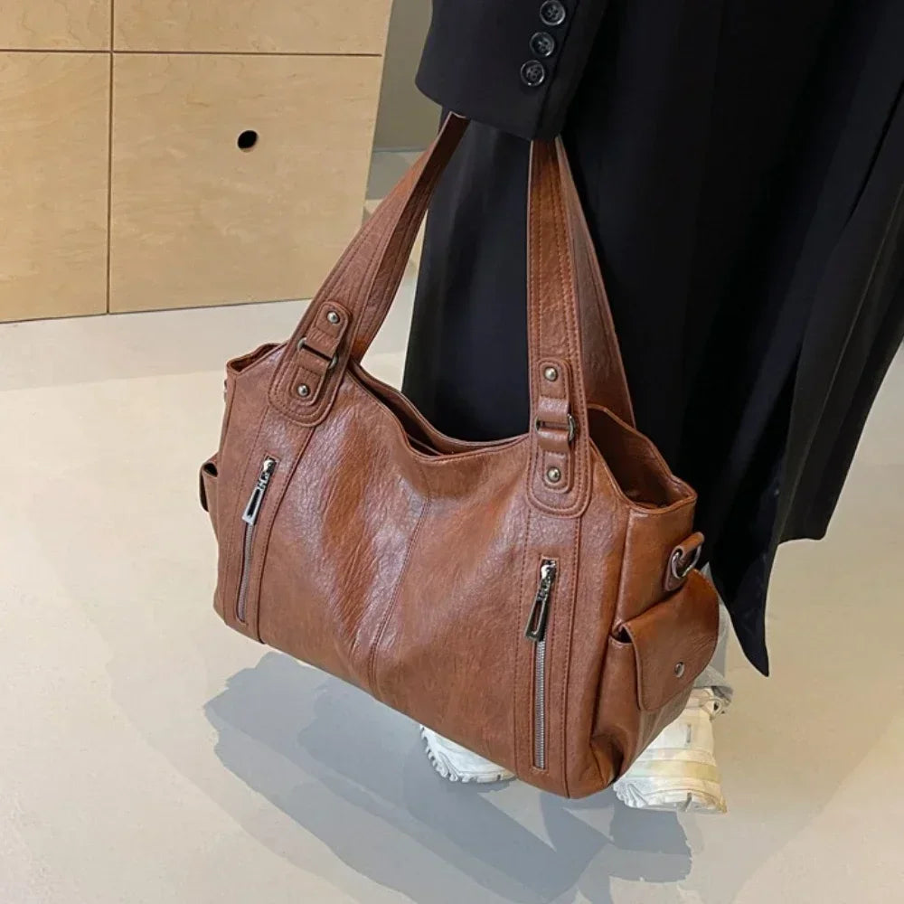 Aliona – Schultasche mit Schulterriemen und Reißverschluss