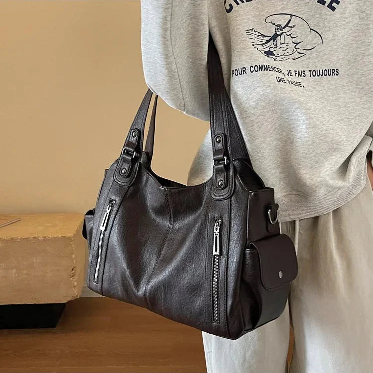 Aliona – Schultasche mit Schulterriemen und Reißverschluss
