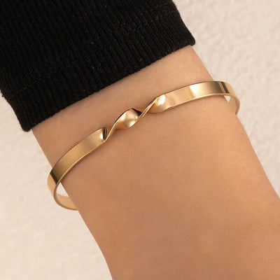 Jana - Goldfarbenes Mix & Match-Armband