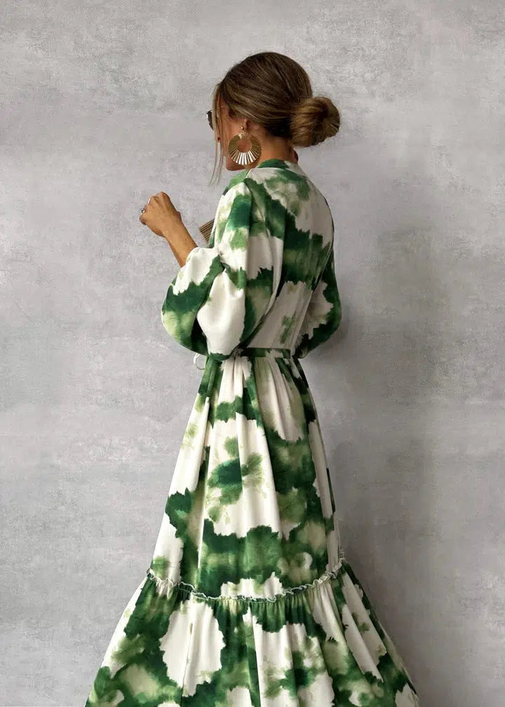 Elegantes langärmeliges Maxikleid mit V-Ausschnitt - fließend & schick