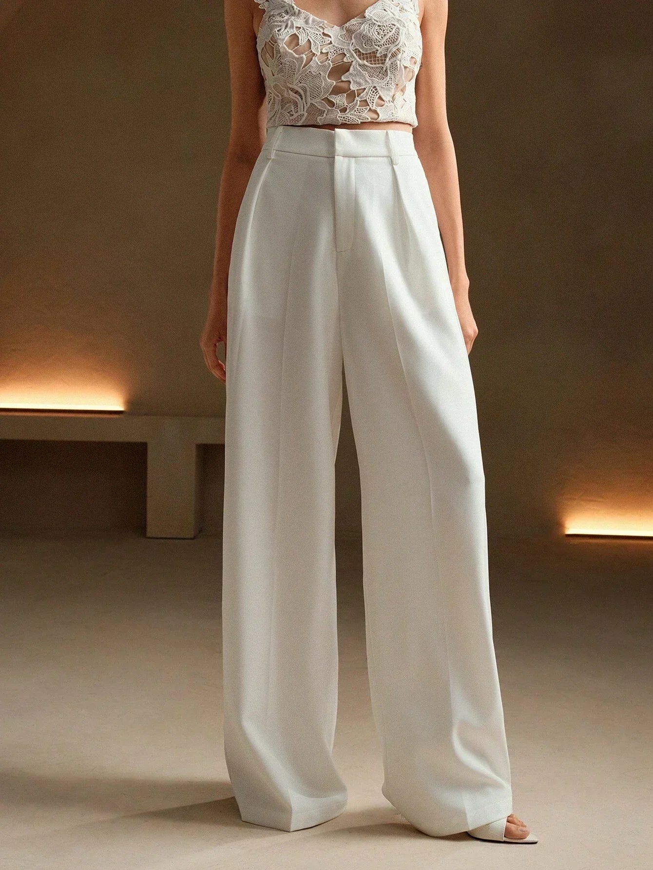 Weite Hose Damen hohe Taille mit Falten business casual Stil
