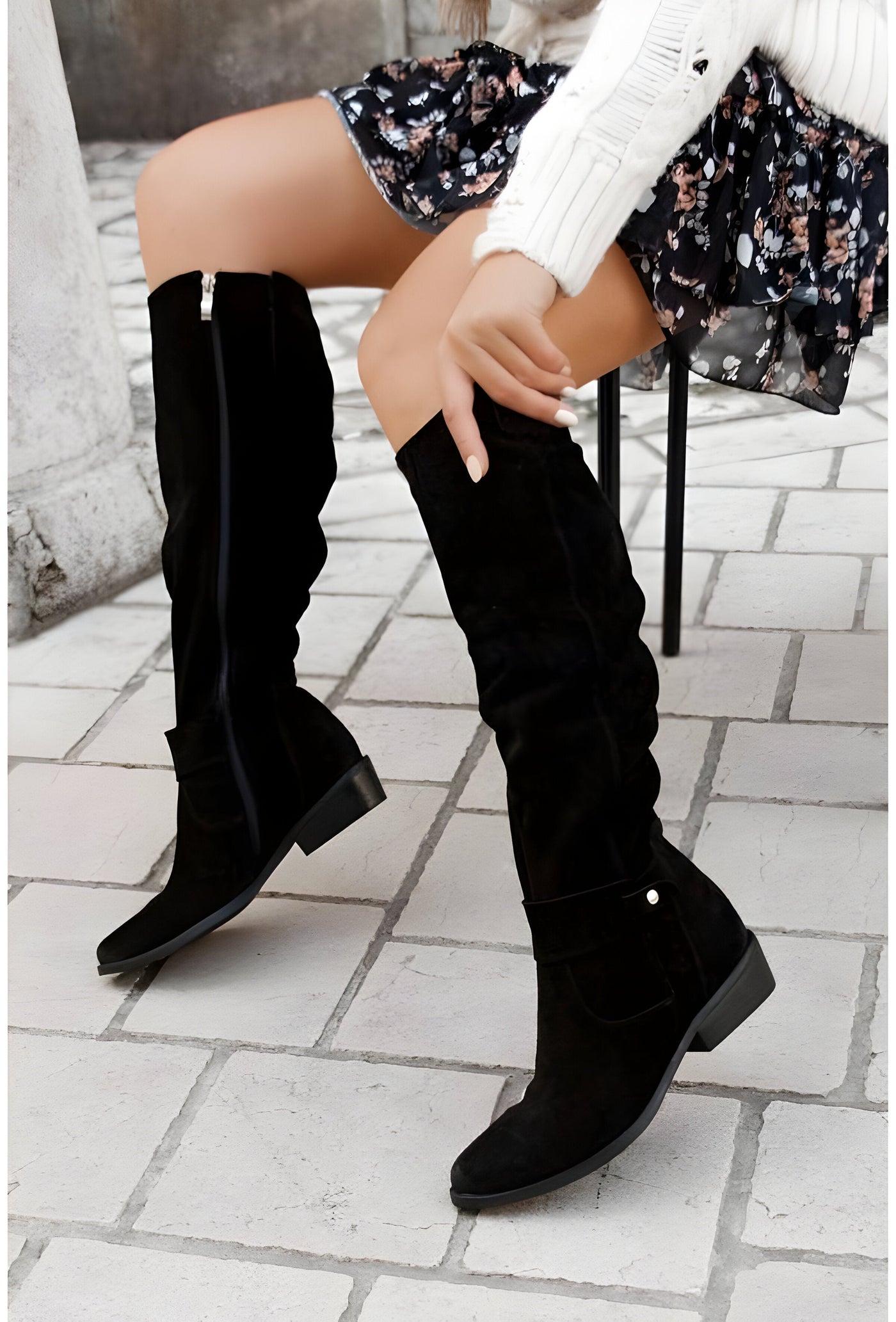 Klassische kniehohe Lederstiefel für Damen