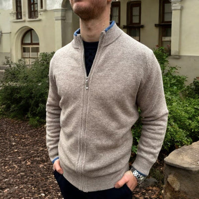Klassische Strickjacke aus Wolle für Männer