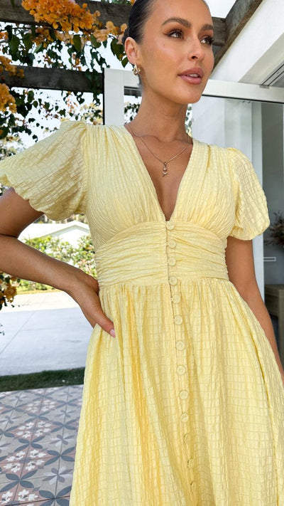 Fließendes langes Kleid für Frauen mit Knopfleiste vorne