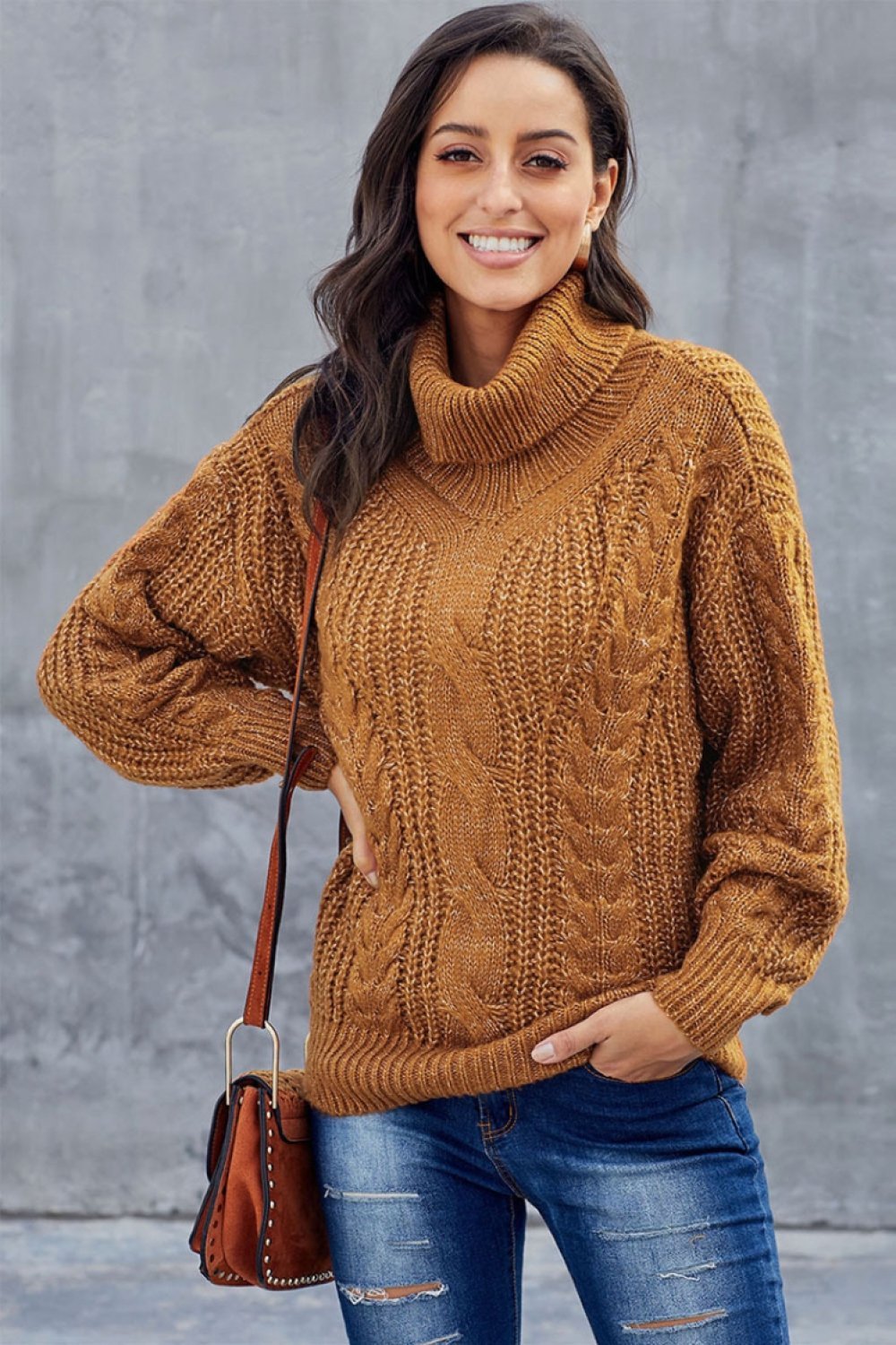 Patricia | Stilvoller Rollkragenpullover für Damen mit grobem Zopfmuster