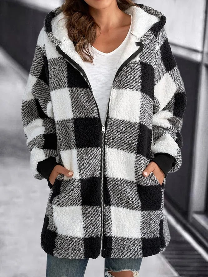 Fleecejacke mit karierter Kapuze und Reißverschluss in Übergröße