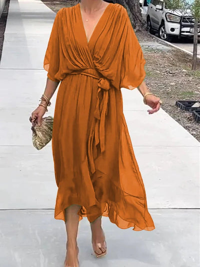 Fließendes Sommerkleid für Frauen mit V-Ausschnitt und Taillengürtel
