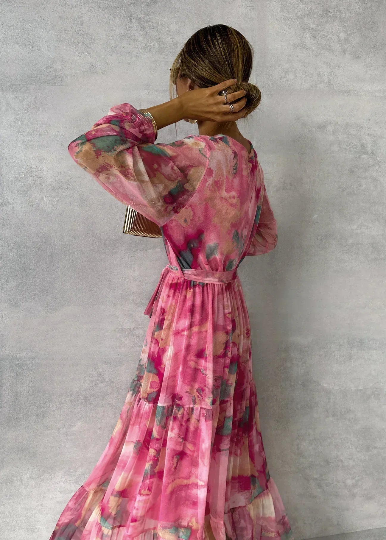 Langärmeliges Sommerkleid für Frauen - Moderne Freizeitmode