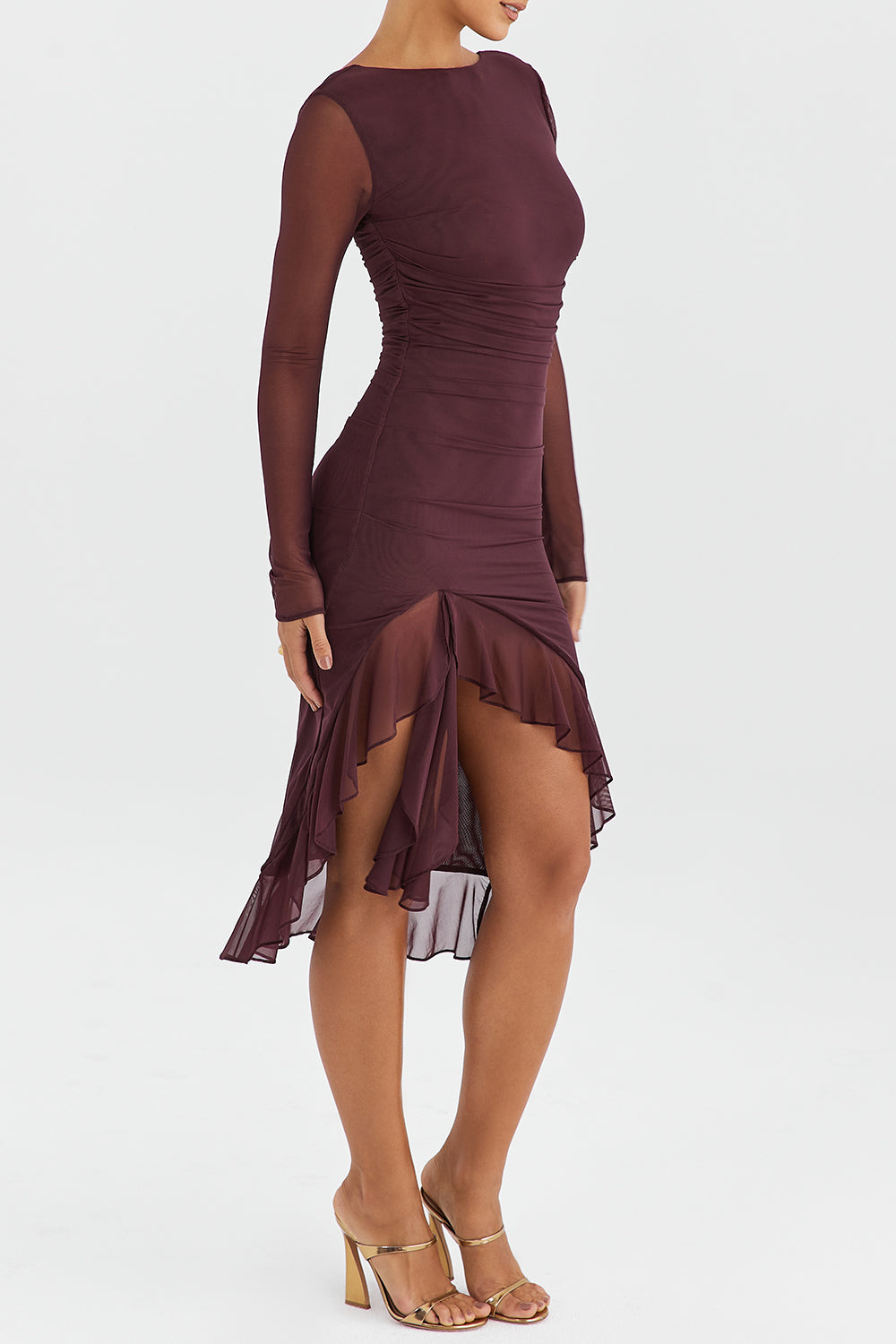 Halblanges Kleid mit Rüschen und langen Ärmeln in lila