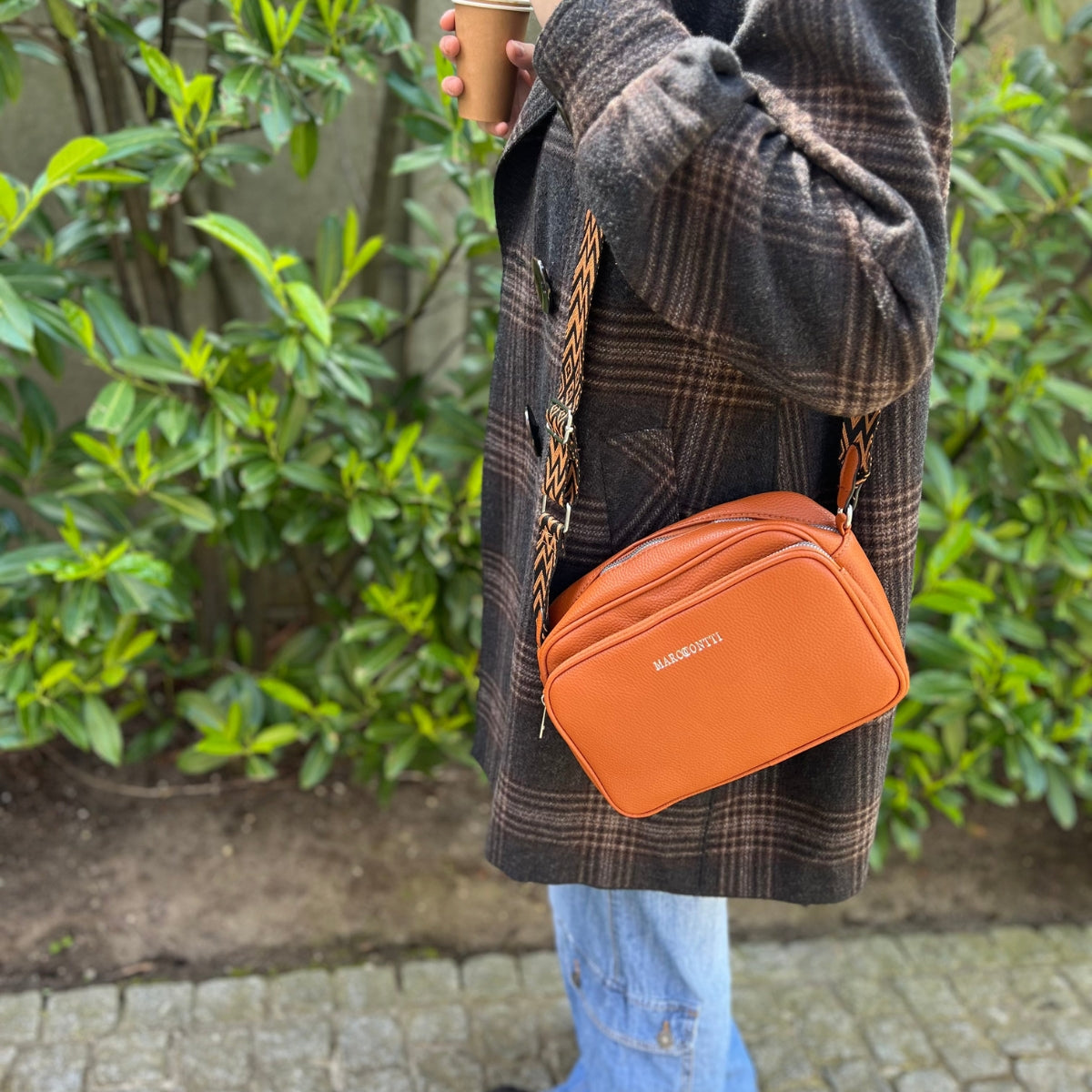Zara | Umhängetasche mit verstellbarem Riemen