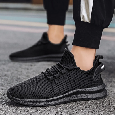 Leichte Herren-Turnschuhe mit orthopädischem Fußbett